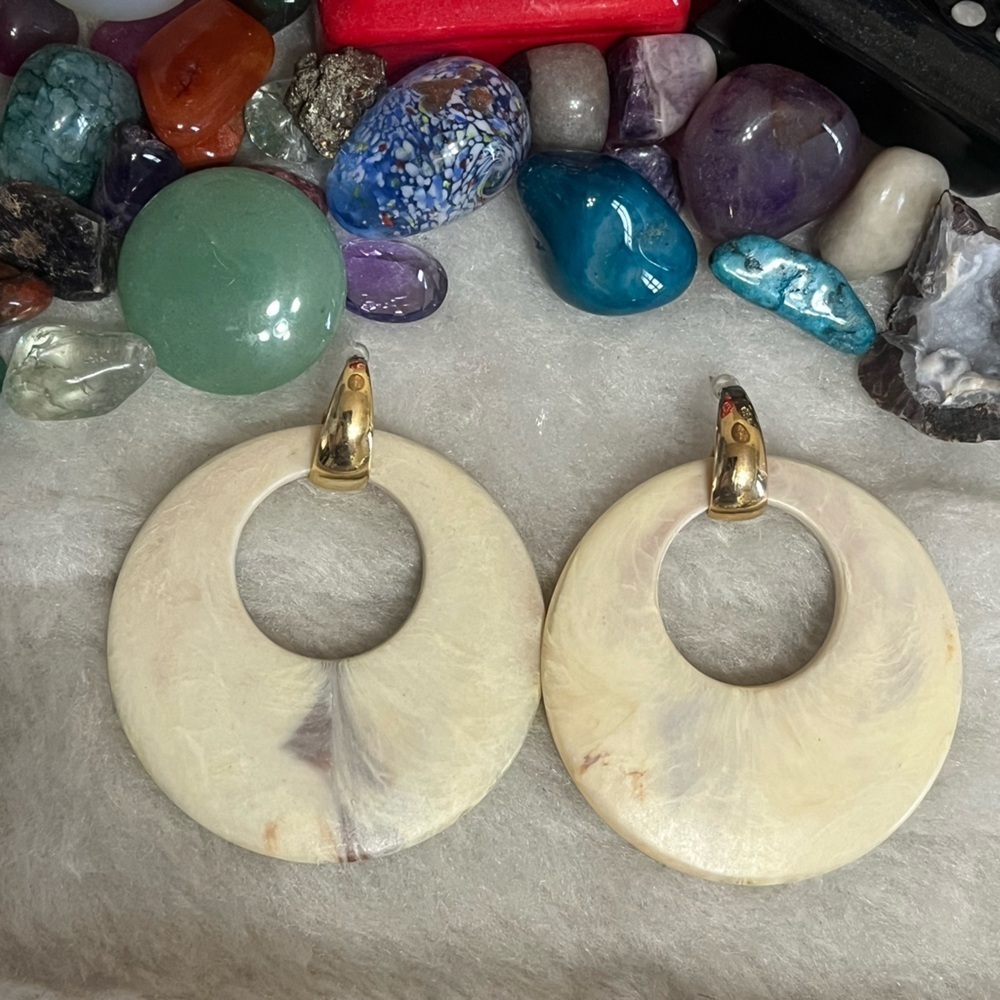 Marbled Cream Gold Statement Earrings
